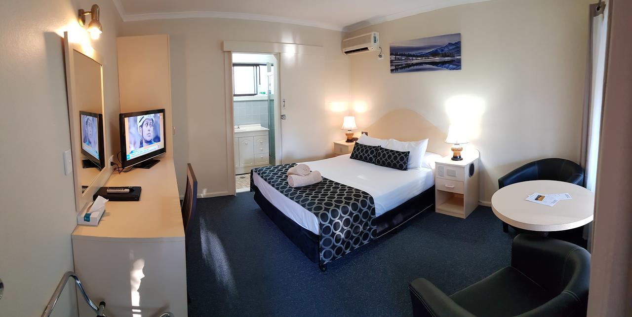 Amber Court Motor Inn Coonabarabran Bagian luar foto